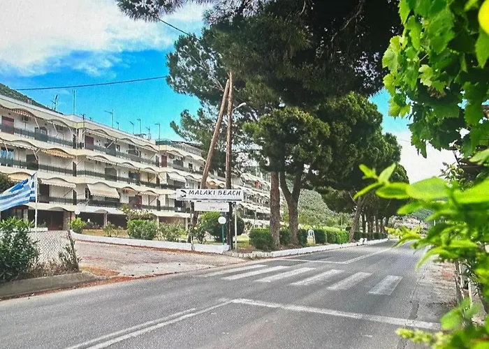 Sun & Sea : Malaki Seaside